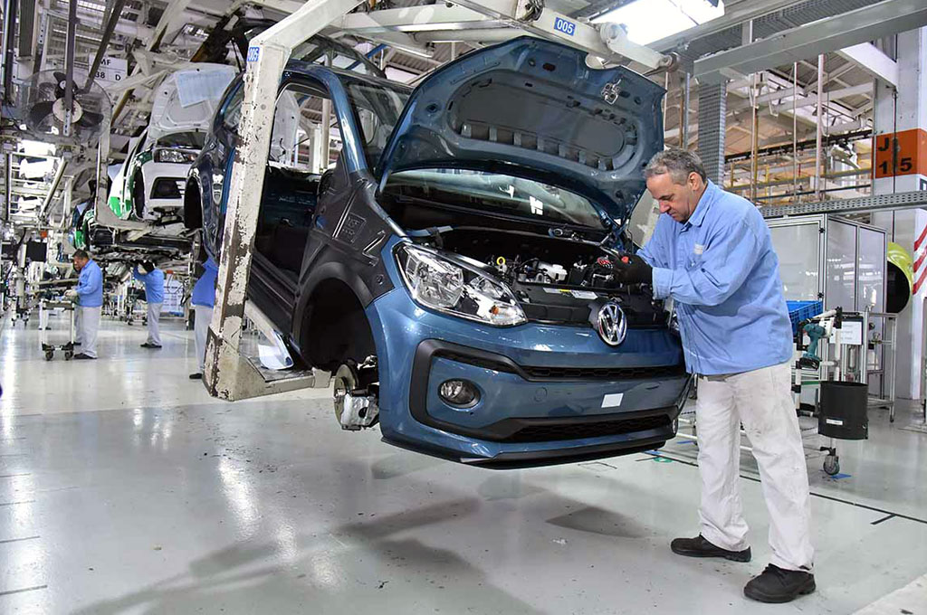 VW up - Línea de producción en Taubaté