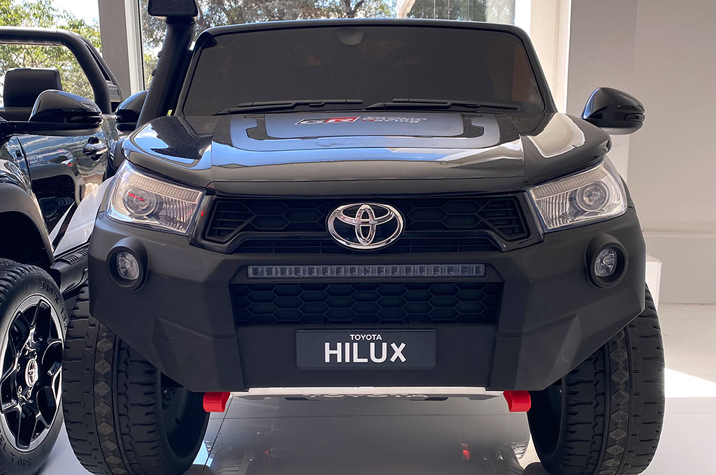 Mini Toyota Hilux a batería
