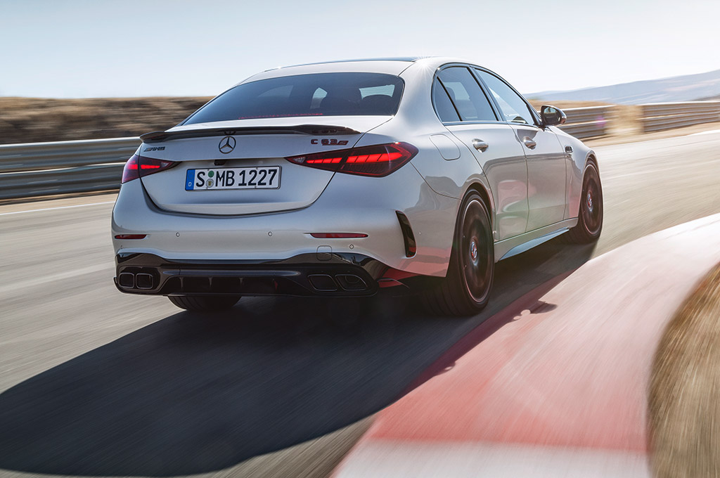 Mercedes-AMG C 63 S E Performance