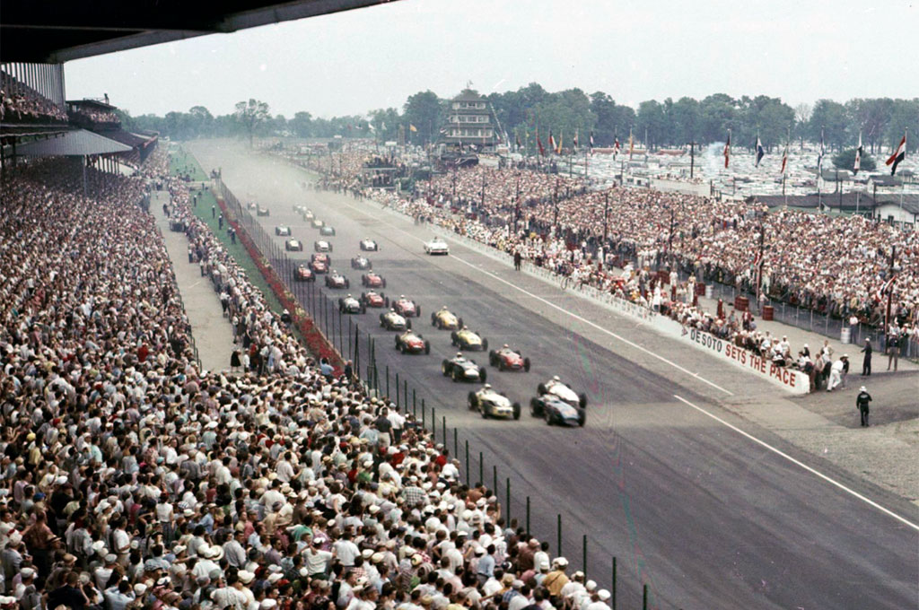 Largada de las 500 Millas de Indianápolis de 1956.