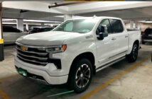 Chevrolet Silverado fotografiada en Brasil