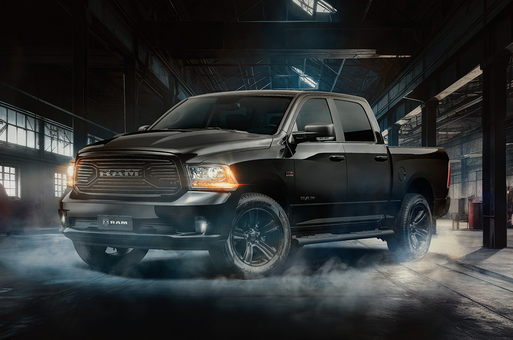 RAM 1500 - Laramie Night Edition