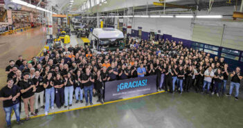 Mercedes-Benz Camiones y Buses deja Virrey del Pino y se muda a Zárate