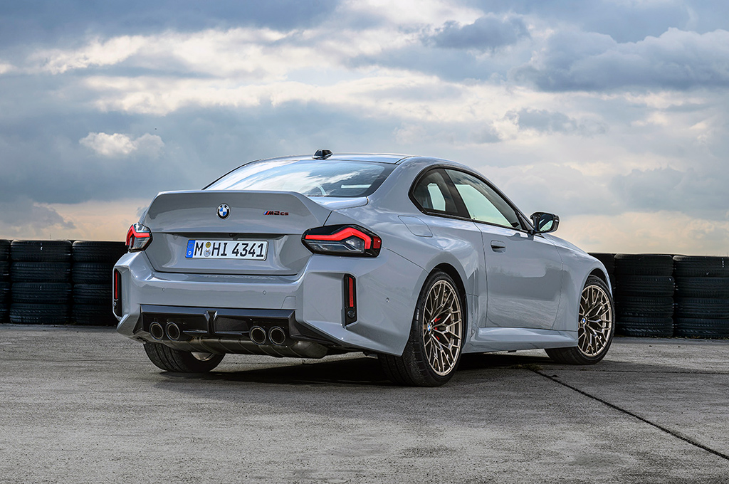 BMW M2 CS