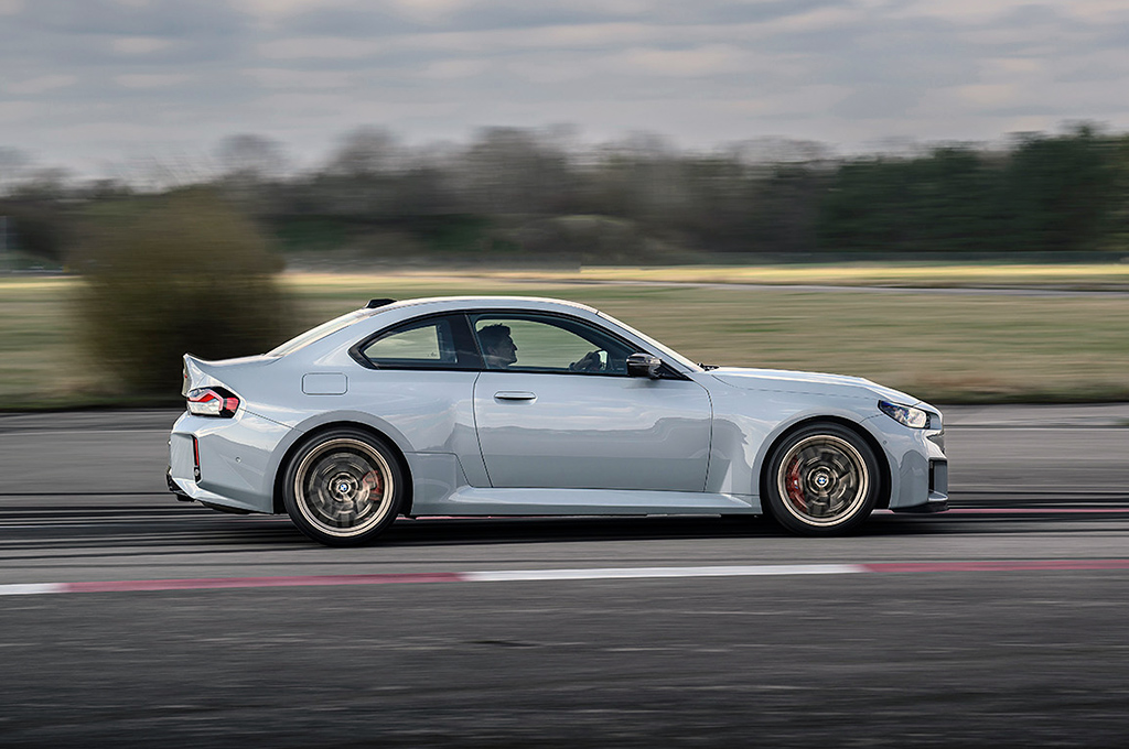 BMW M2 CS